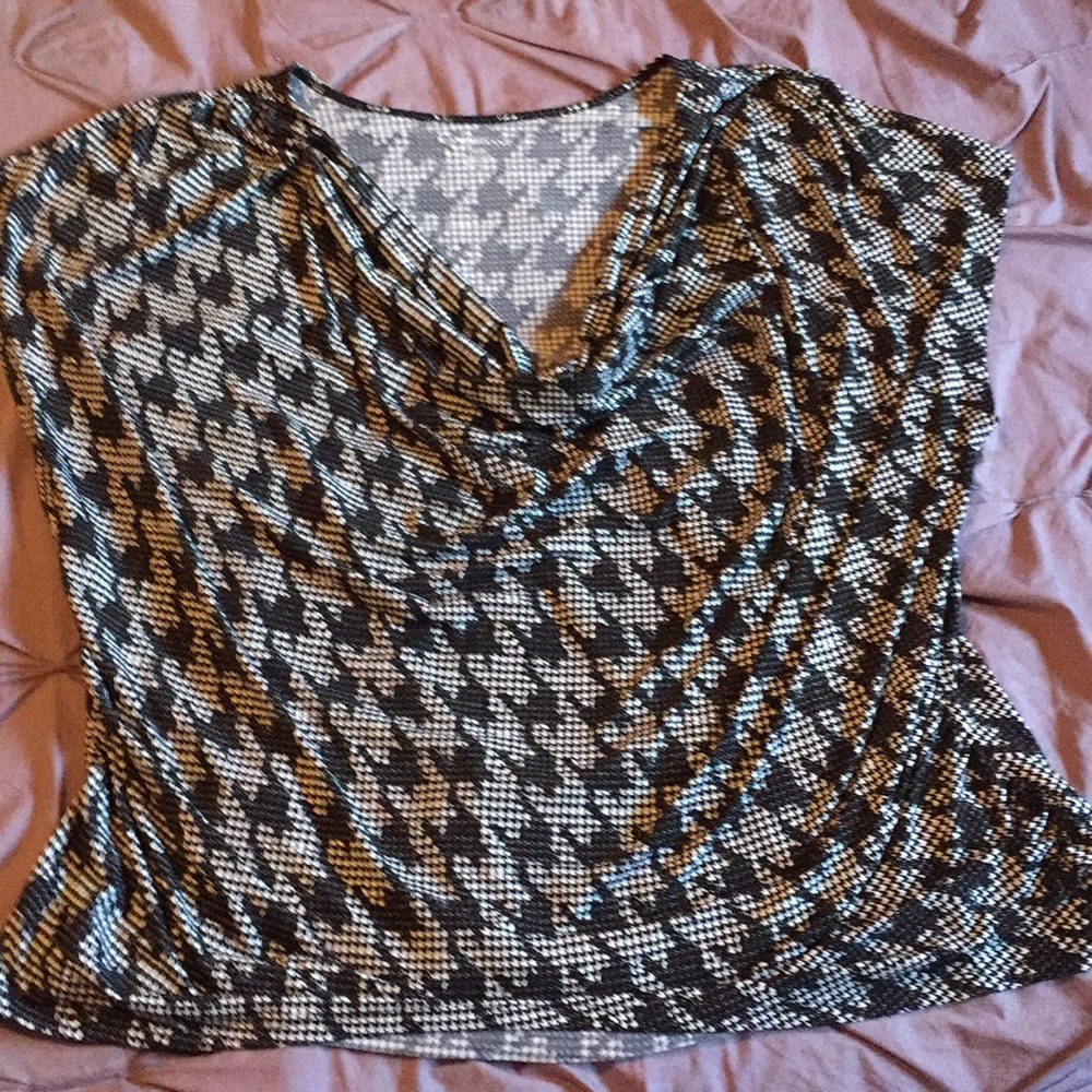 Houndstooth Shell 2628 by LB close out sale 🎉
